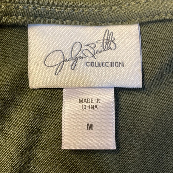 Jacklyn Smith Layered Cool Top - Picture 3 of 5